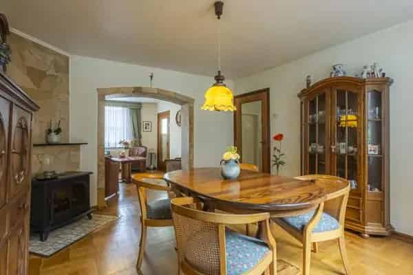 Karakteristieke woning te Gulpen met garage en 4 slaapkamers