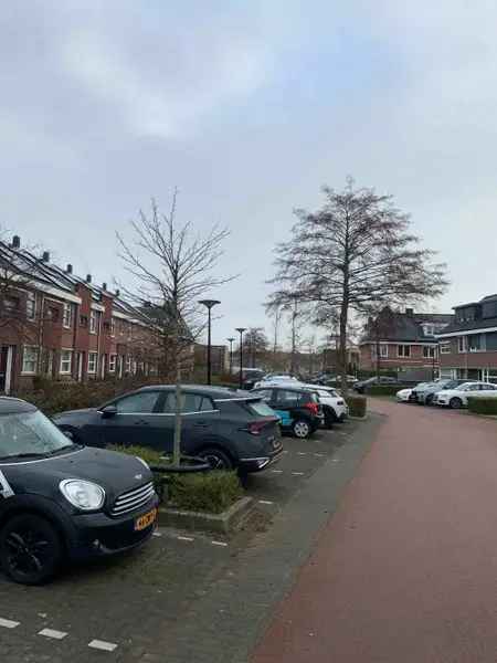 Grote gezinswoning Broekpolder nabij Gildenplein