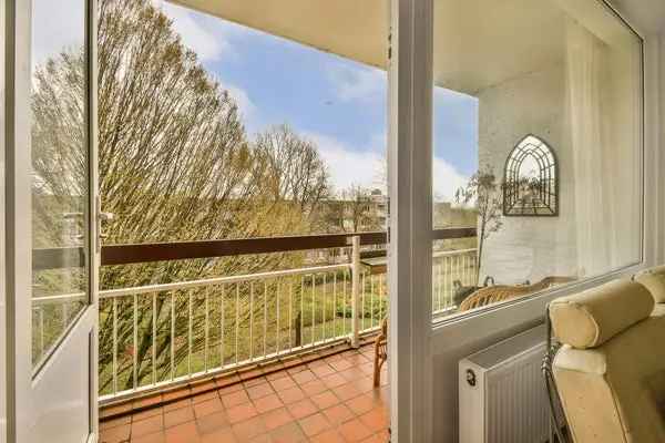 Appartement Amsterdam Buitenveldert 2 slaapkamers balkon 82m2