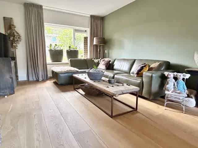 Tussenwoning Elburg 4 Kamers 114m2 te Huur