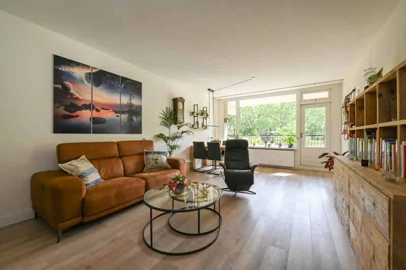 Ruim appartement te koop Rijswijk