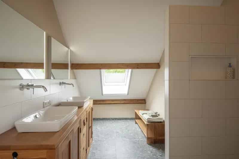 Woonboerderij Achterveld 259m2 5366m2 perceel gerenoveerd 3 slaapkamers