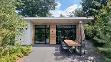 Wellness Lodge Landgoed De Scheleberg: Luxe Sauna & Jacuzzi