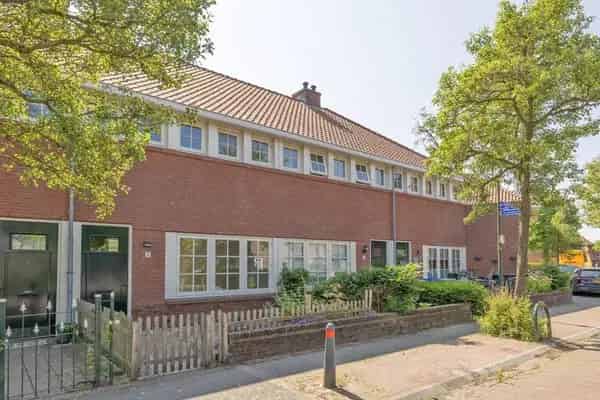 Moderne Tussenwoning Hilversum Liebergen Dudok Stijl