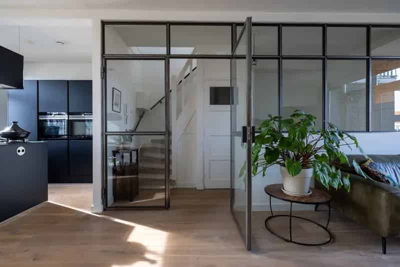 Rotterdam Kleiweg 293 B -  Instapklare Bovenwoning 110m2 3 Slaapkamers Dakterras