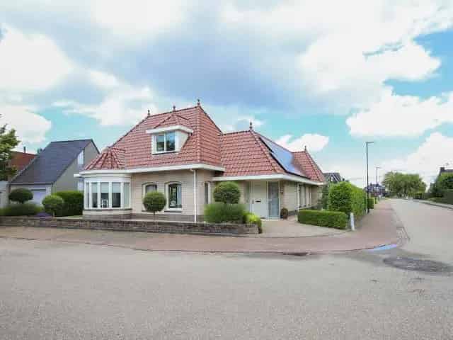 Villa te koop Krabbendijke 5 slaapkamers 2 badkamers energielabel A