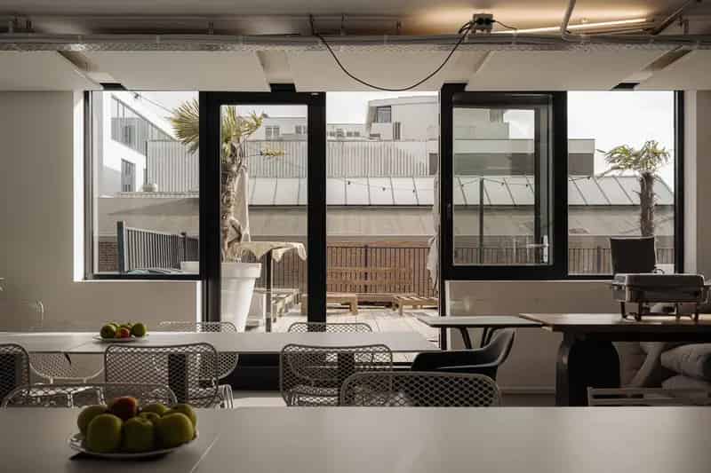 Kantoorruimte Amsterdam Helicopterstraat 590m2