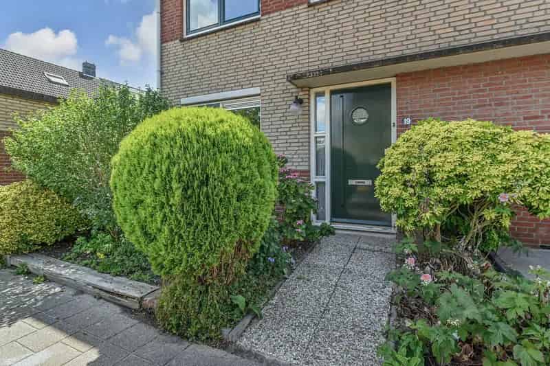 Ruime 5-kamer woning te koop in Rokkeveen