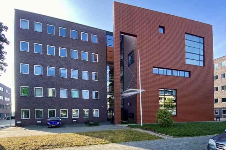 303-752 m2 Kantoorruimte te Huur Zwolle