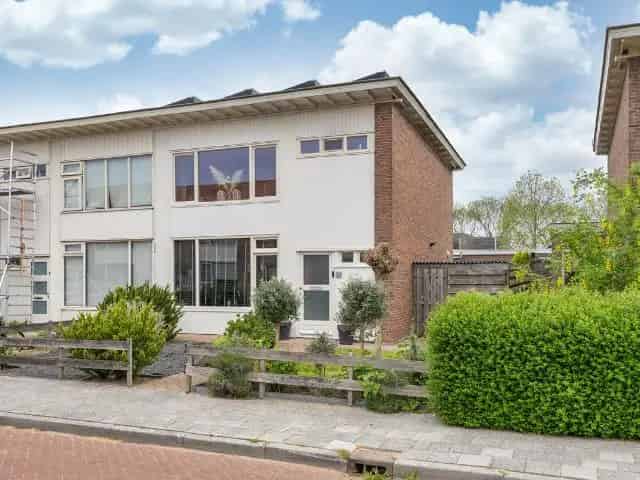 Hoekwoning Bolsward 3 slaapkamers garage moderne keuken
