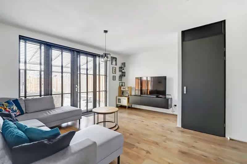 Huis te koop Geertruidenberg 4 slaapkamers luxe keuken 13 zonnepanelen