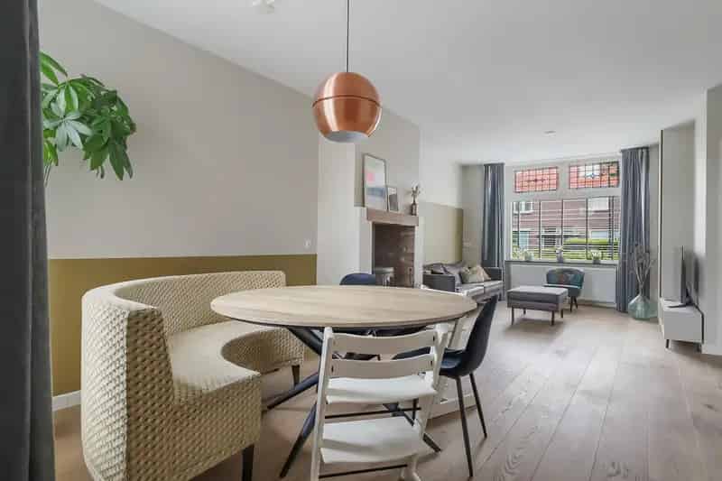 Huis Te Koop , 15, Burgemeester Smeelelaan, Waalwijk, Noord-Brabant