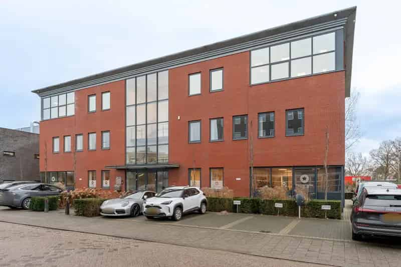 Kantoorruimte te huur Ridderkerk 360m²