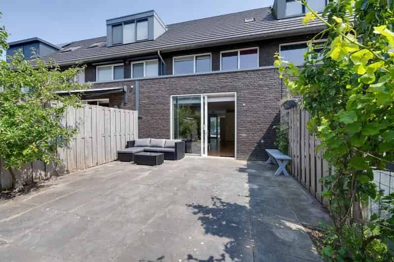 Moderne 4 Slaapkamer Eengezinswoning Westwijk Amstelveen