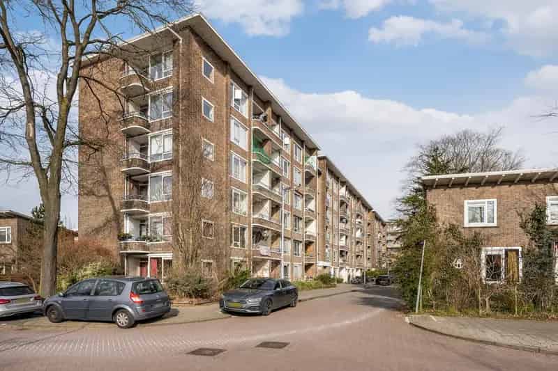 Appartement te koop Schiedam - Benedenwoning met tuin - Eigen grond