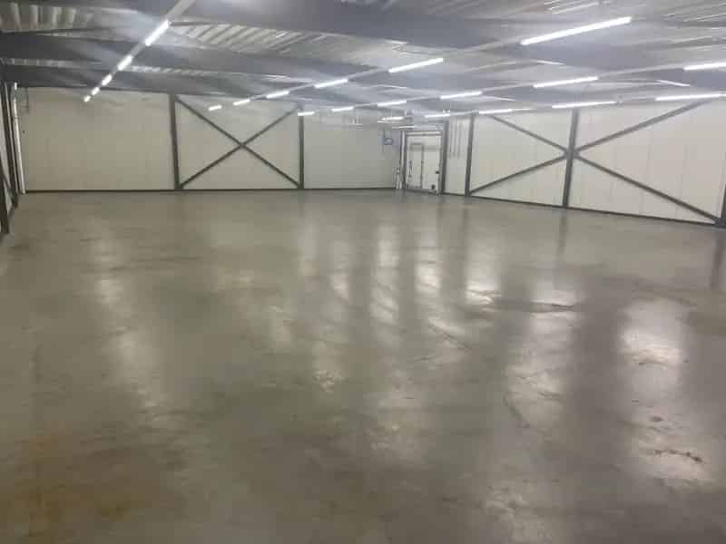 Bedrijfsruimte te Huur Oostzaan 383m² 6 maanden
