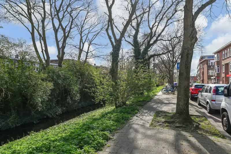 Appartement te koop Den Haag Laakkwartier 3 slaapkamers 74m2