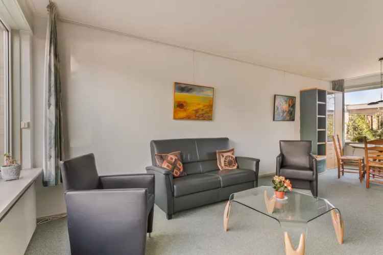 Tussenwoning Purmerend 88m2 Tuin Kunststof Kozijnen