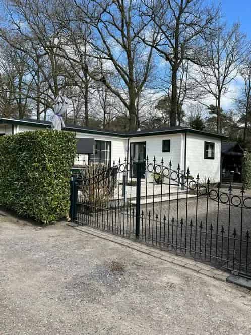 Chalet te koop 2 slaapkamers ruim perceel