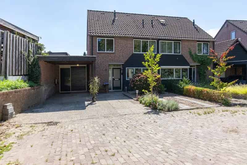 Huis te koop: Kerkstraat 43 6987 AB Giesbeek | Funda