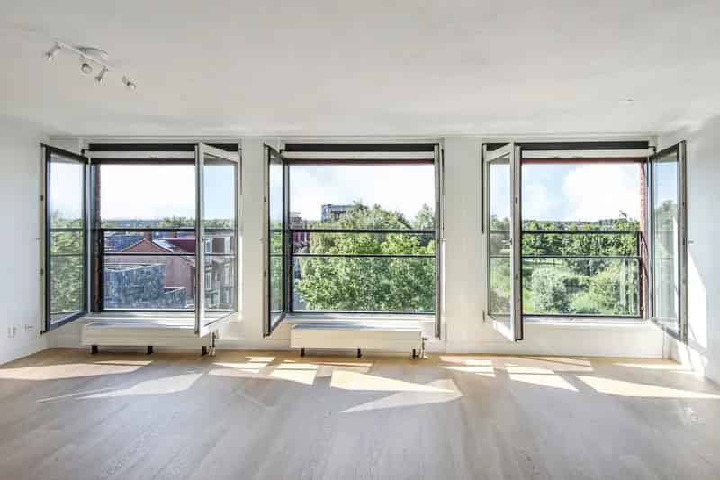 Appartement te koop Pijnacker: Licht & Ruim 3-kamer appartement
