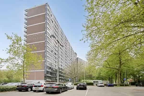 97m2 Appartement 3 Slaapkamers Balkon Glas Schuifwand Gerenoveerd