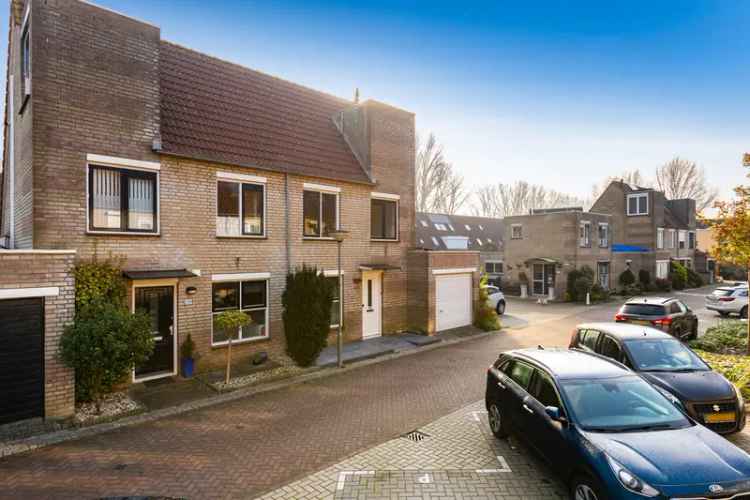 Eengezinswoning Te Koop in Dordrecht, Zuid-Holland