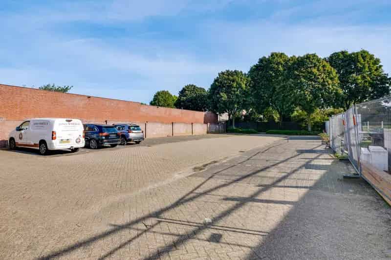 Karakteristiek bedrijfspand Meijel te koop