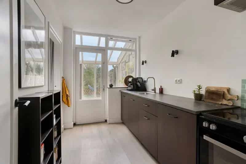 Ruime 4 Slaapkamers Tussenwoning Boskant Zonnepanelen
