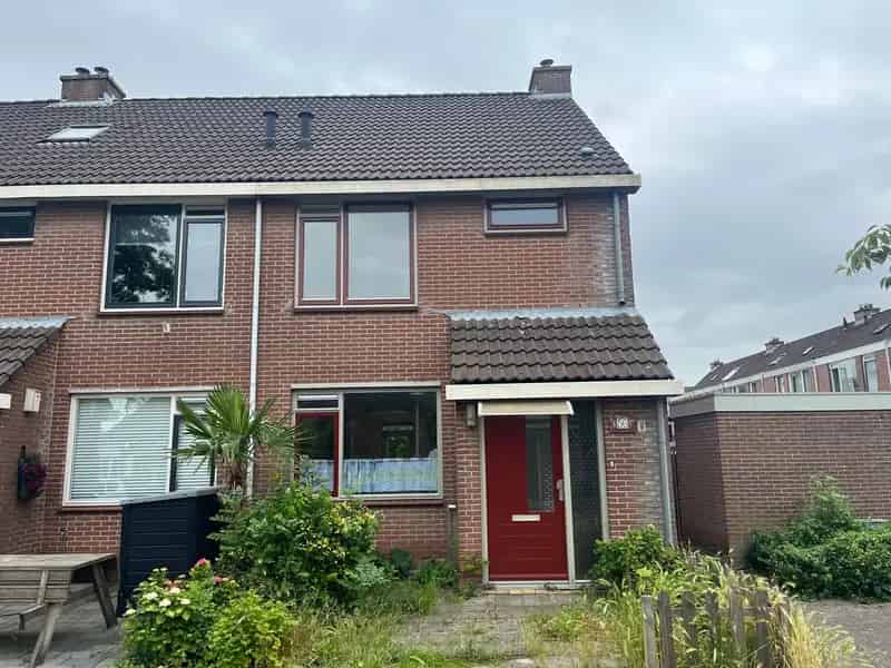 Huis te koop Zwaag 4 slaapkamers diepe tuin