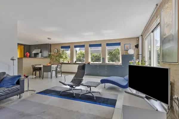 Vrijstaande woning Bergen op Zoom 5 slaapkamers grote tuin garage