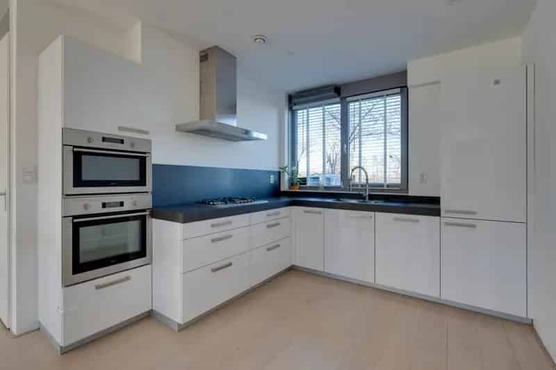Ruime gezinswoning Westwijk: 4 slaapkamers, dakterras & tuin
