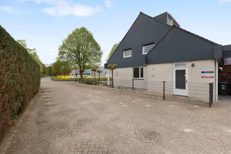 Bedrijfshal Wijchen te koop: Vrijstaande bedrijfswoning met ruimte en mogelijkheden