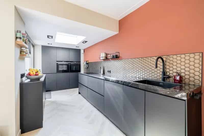 Luxe 5 Slaapkamer Huis te Koop Krommenie