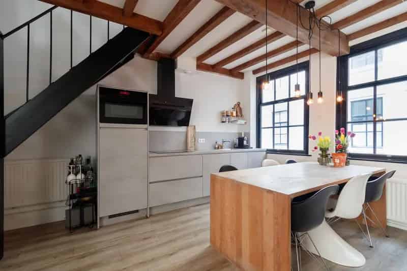 Historische woning Middelburg  moderne voorzieningen 2 slaapkamers stadstuin