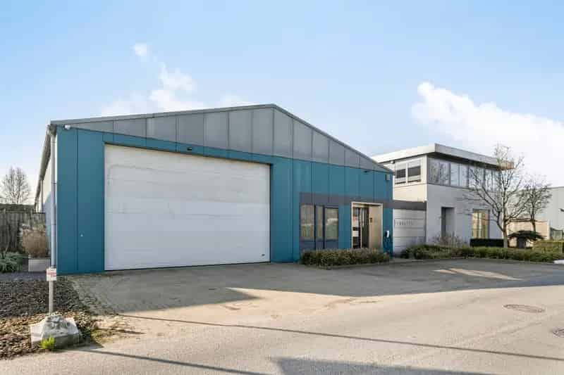 Bedrijfshal Wanroij 620m2 Bedrijfswoning