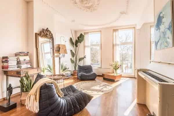Ruime Bovenwoning Amsterdam Haarlemmerplein 131m2