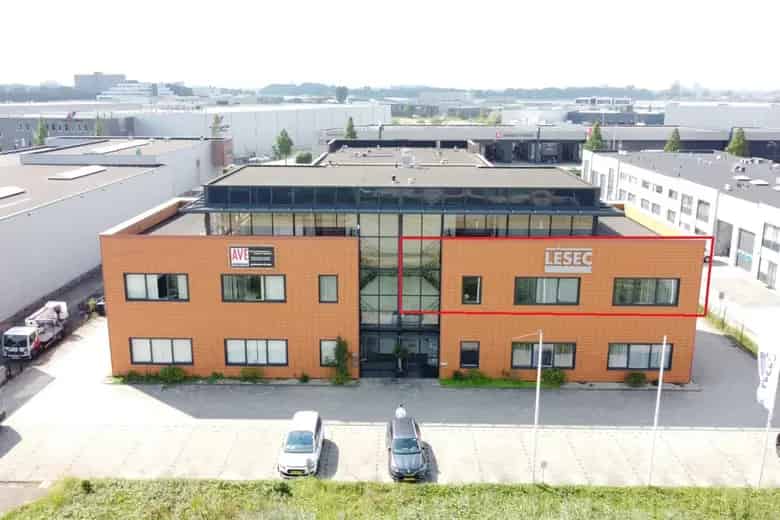 120 m2 Kantoorruimte te Huur Alblasserdam - 3 Park. - Energielabel A