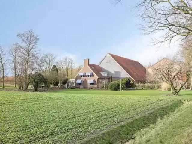 Cultuurboerderij Marknesse Ruim Erf Domeinschuur B&B
