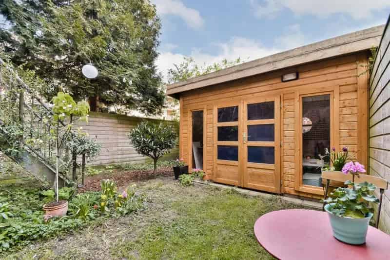 Ruime woning Spaarndammerbuurt 2 balkons tuin 2 slaapkamers