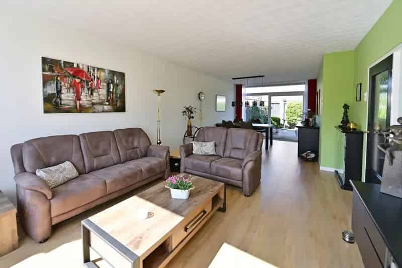 Ruime Hoekwoning te Huizen 129m2 3 slaapkamers Garage Tuin