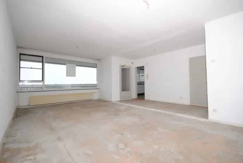 3-kamer appartement Den Haag  boven winkelcentrum
