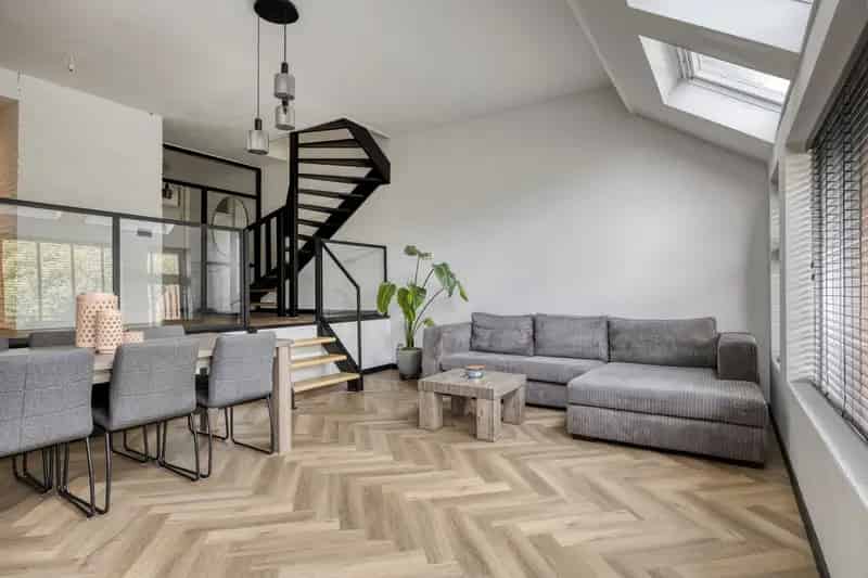 Split Level Appartement Aan Het Water Met Garage Zoetermeer