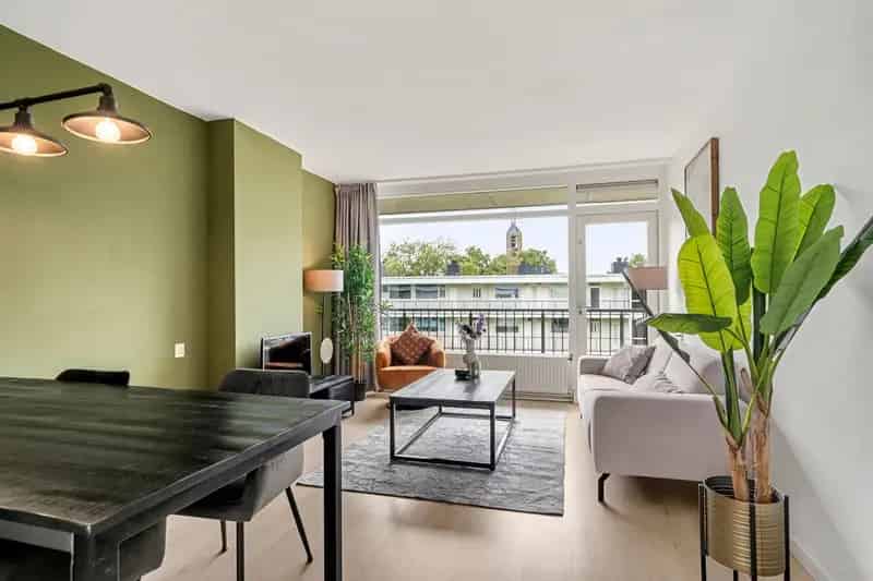 Appartement te koop Ede: 3-kamer hoekappartement met balkon en parkeerplaats