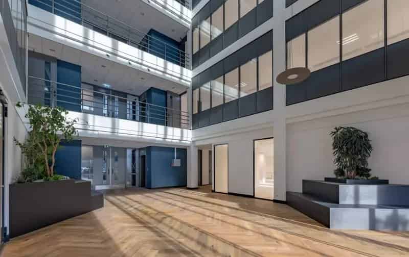 Kantoorruimte huren Diemen: Modern gerenoveerd gebouw 1438m²