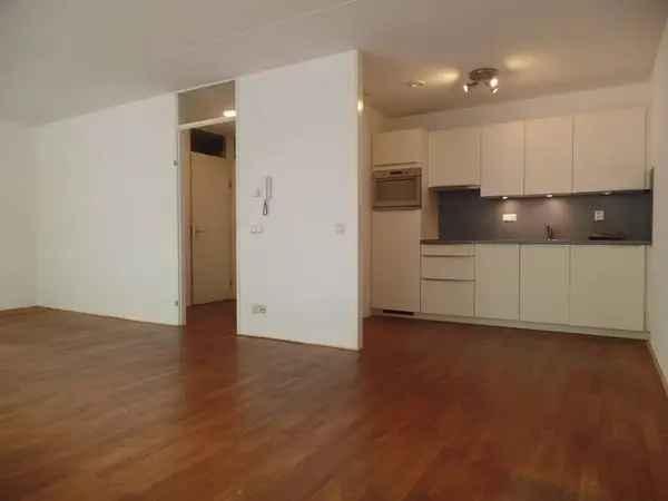 3 Kamer Appartement Utrecht Catharijnesingel Prive Parkeerplaats Balkon