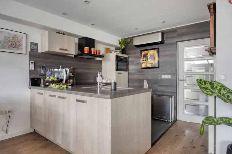 Huis te koop Heteren Prinsenhof 4 slaapkamers serre garage