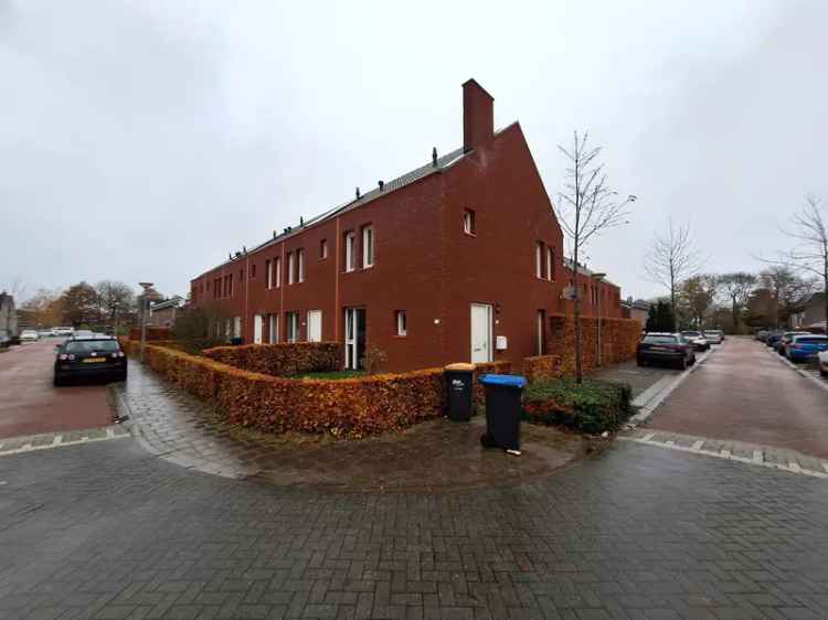 Ruime Hoekwoning 4 Slaapkamers Vloerverwarming 2013