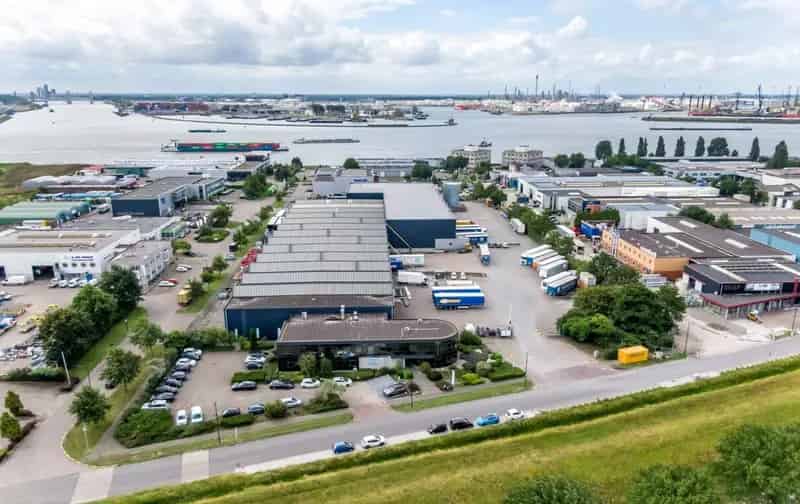 Bedrijfspand te huur Trawlerweg 22 Vlaardingen
