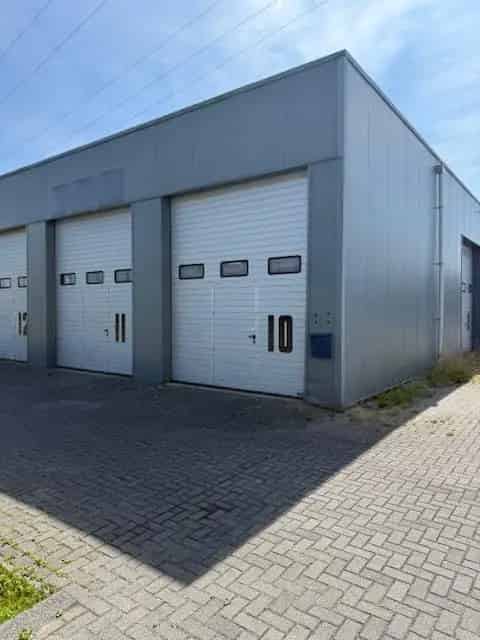 Bedrijfshal Groningen 58m2 te huur Opslag Kantoor Camper